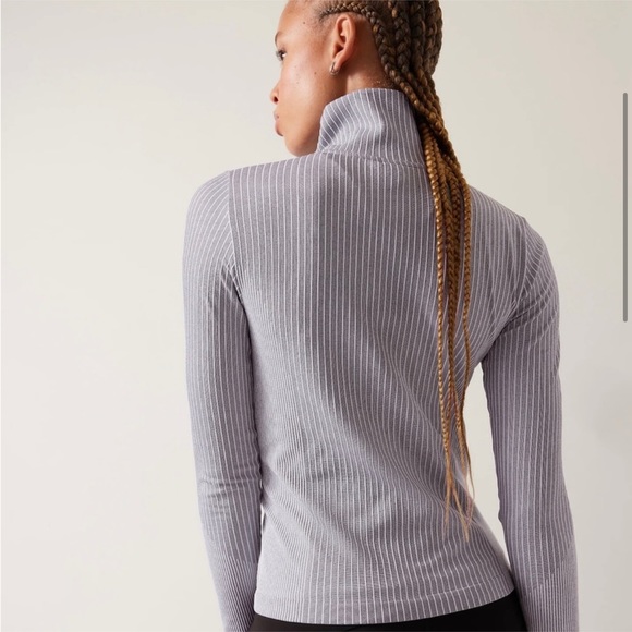 Athleta Flurry Seamless Henley - Picture 8 of 8